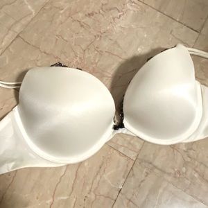 Victoria’s Secret push-up bra 34DD